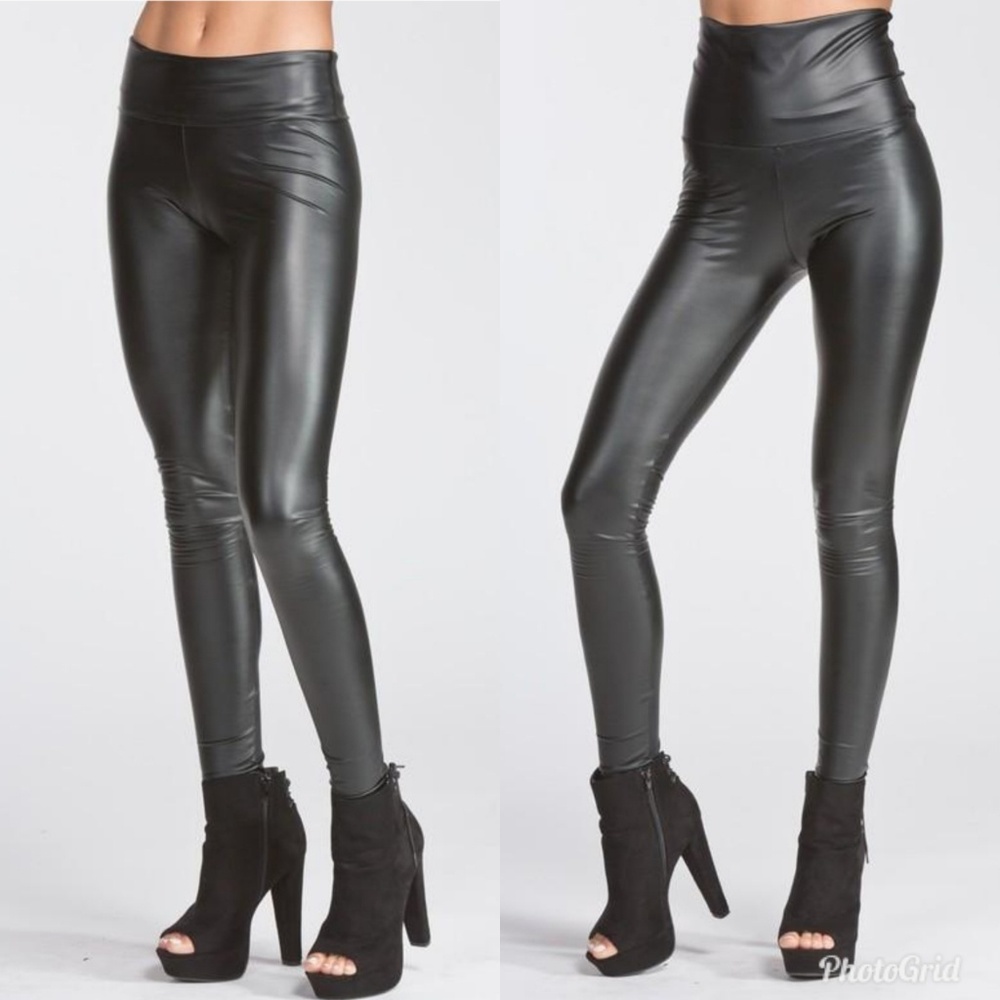 Faux leather leggings wide waistband
